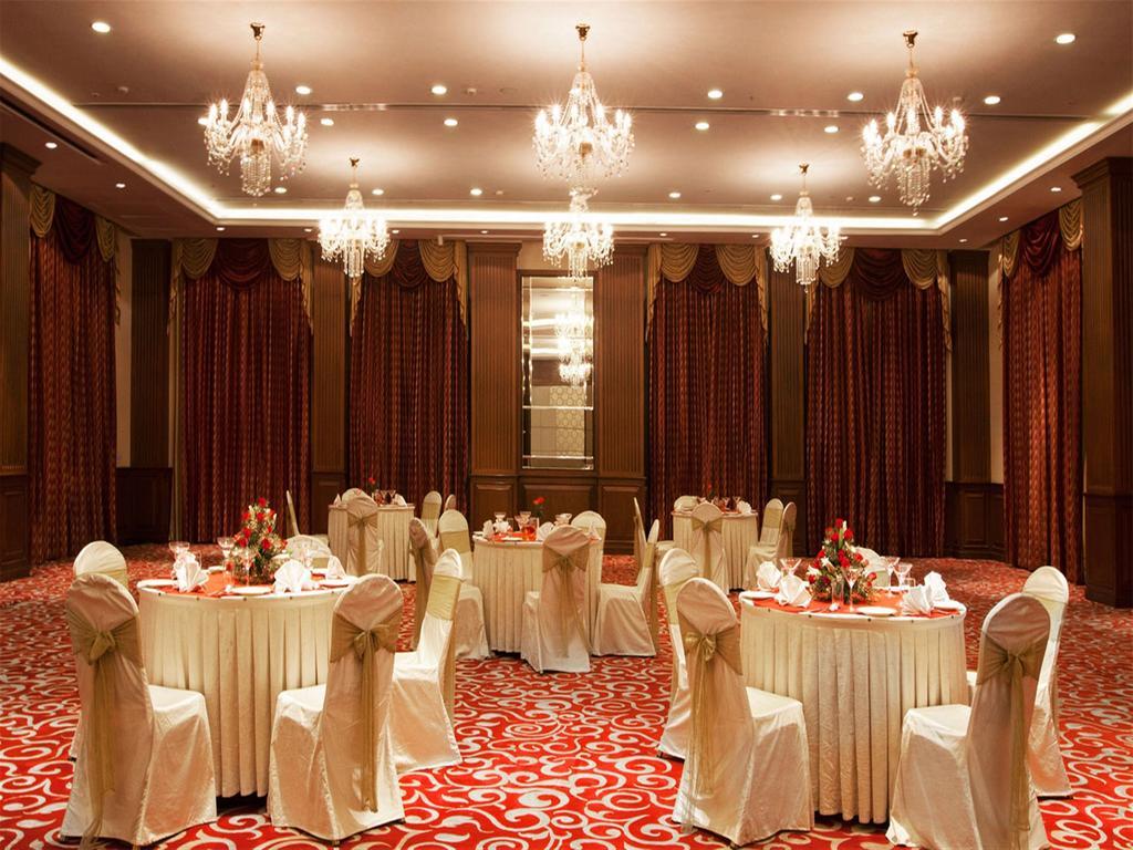 Hotel The The Grand Magrath Bangalore Eksteriør billede